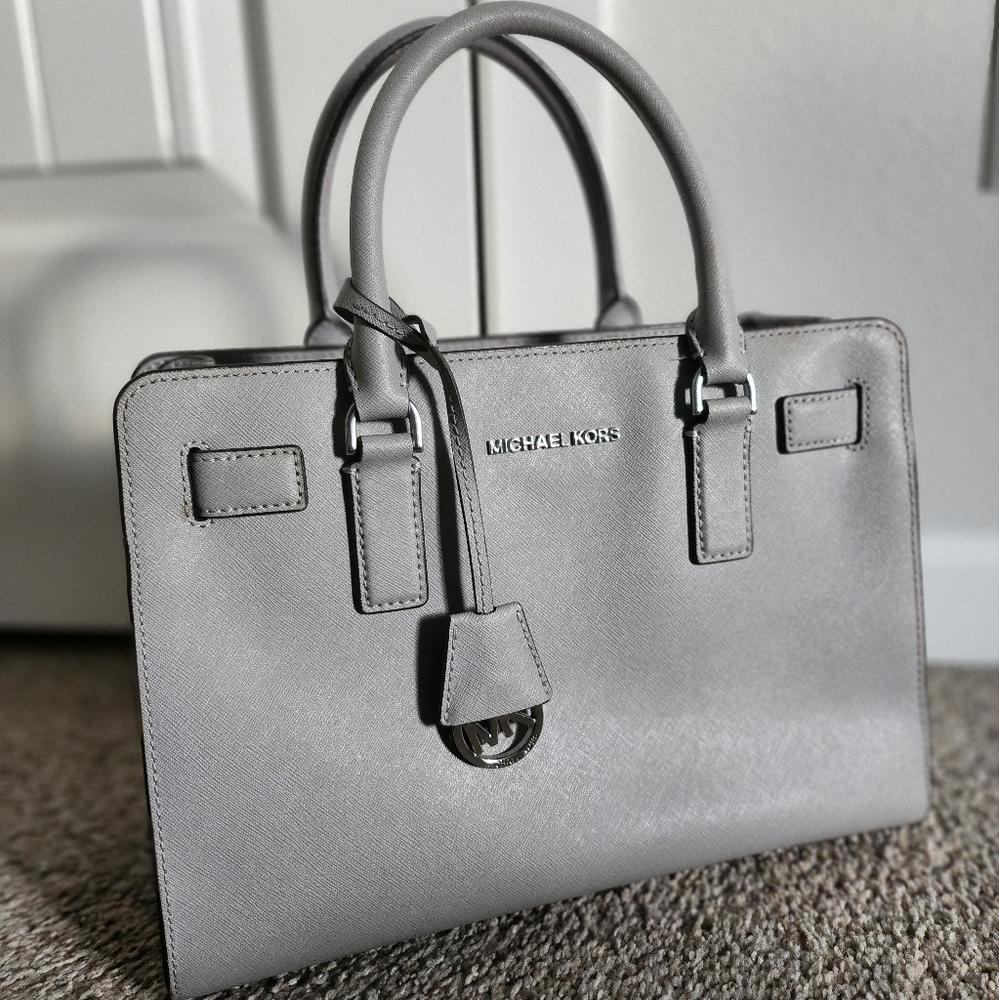Michael Kors Dillon Purse
